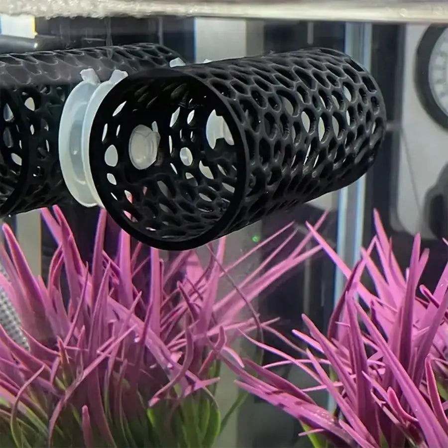 AquaHaven Czarna Rurka Kryjówka do Akwarium z Przyssawką