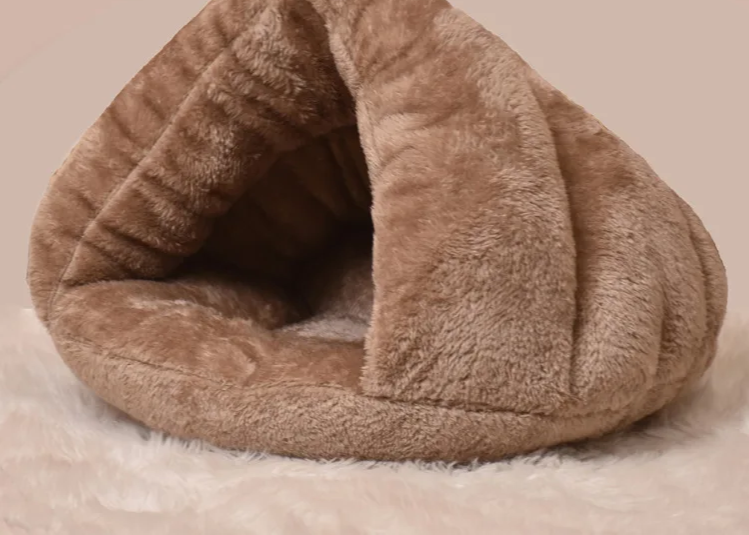 SnugTri Trójkątny Domek Legowisko