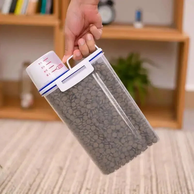 FreshLock Miarka + Pojemnik na Karmę 1.5kg/2kg dla Psów i Kotów